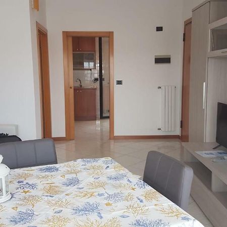 Domus Maris Viserba, Spiagge E Centro A 100 Mt, Promo Maggio Fiera Macfrut, Fieravicola, Expo Dental, Meeting ริมินี ภายนอก รูปภาพ